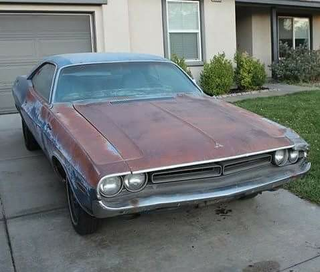 Illustration for article titled Ratty Mopar Dump